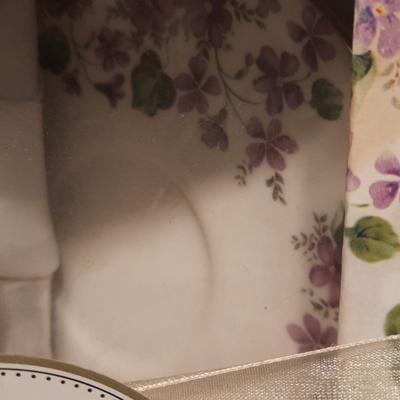 New Tea set 2 cups  and two plates - Picture 3 of 3